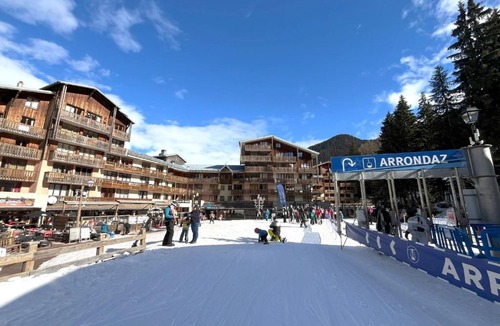 Valfrejus Apartment | Résidence Le Thabor - studio 3 personnes en plein coeur station 19m² MAE-2960