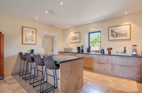 Eyragues House | Rêve de Provence, Eyragues, heated pool, air conditioning