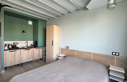 Sens Bed & Breakfast | REFLETS DE L'YONNE, independent bed and breakfast on the banks of the Yonne in Sens
