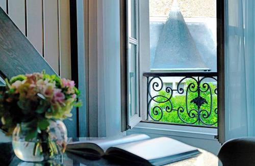 Porte-Dauphine Hotel | Renaissance Paris Nobel Tour Eiffel Hotel