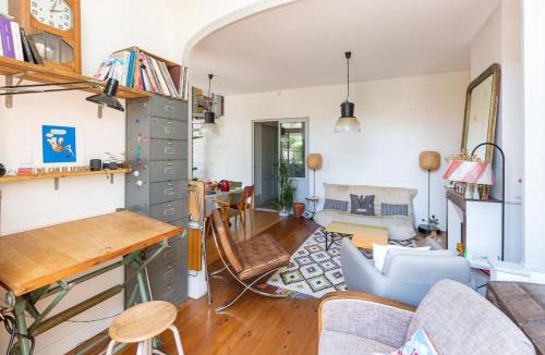 Nansouty-Saint-Genes House | Renovated Furnished Townhouse With 2 Bedrooms & A Splendid Terrace