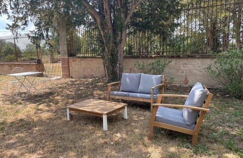 Trevol Cottage | Renovated gîte at Château d'Avrilly, 3 bedrooms, pets allowed, wifi in Trévol