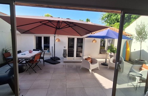 Merignac House | Renovated house with a terrace, in a quiet location, near Bordeaux Saint-Augustin