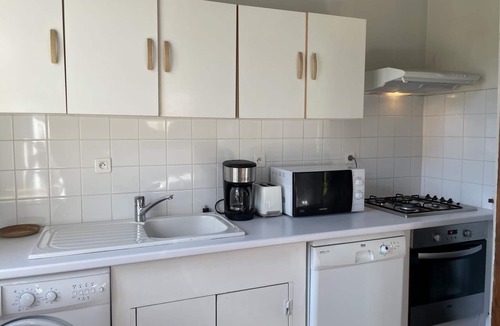 Trevol Cottage | Renovated Hunting Lodge with Wifi and Pets Allowed - Trévol