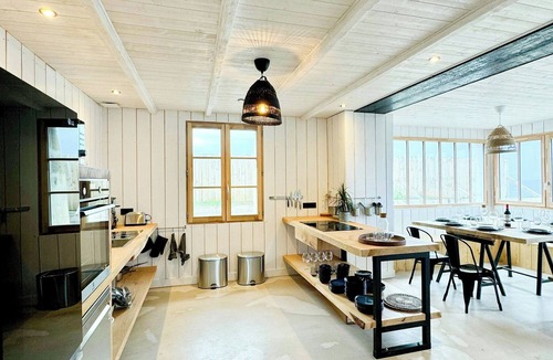 Soulac-sur-Mer House | Renovated villa on dune with surf spot in Soulac