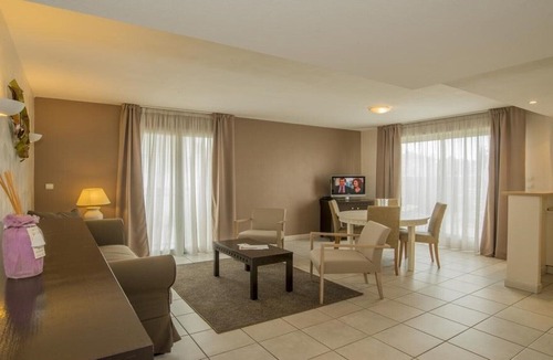 Carnot Apartment | Reserve your apartment in a **** hotel> Apartment 38