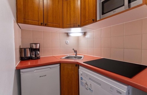 Les Orres Apartment | Resort center, 1st floor, fitness, swimming pool, sauna, balcony, tv, ski locker, 34m², Les Orres