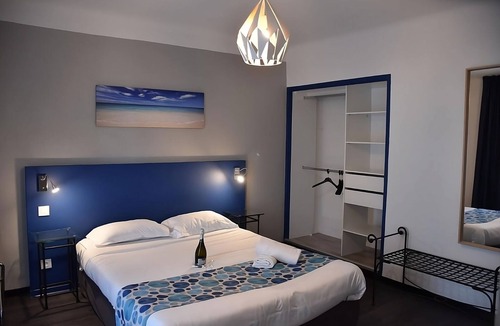Six-Fours-les-Plages Hotel | Romantic Seafront Escape with Spa l Near Sanary Harbor