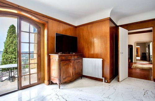 Grasse Villa | Romantic French Farmhouse with Panoramic Views 12