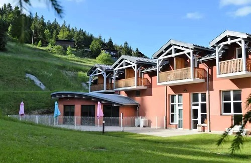 Bois-d'Amont Hotel | Room for 4 People - Full Board
