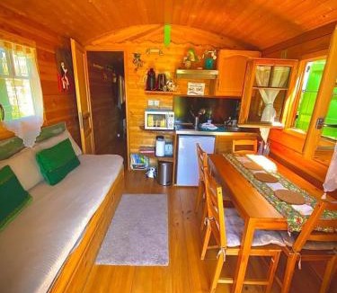 Cublac Ski Chalet | Roulotte au Domaine de la Moretie