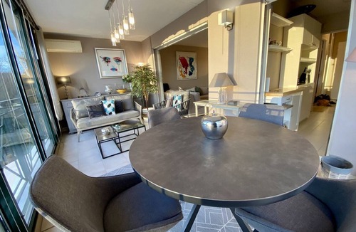 Mougins Apartment | Royal Mougins Golf (Nr Cannes) superb location for coast and villages .