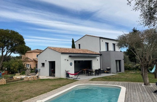 Saint-Jacques Villa | SANA family villa with swimming pool and pétanque, near Cannes