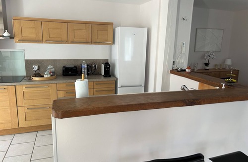 Saint-Satur House | Sancerrois: Town house in St Satur with courtyard, terrace and barbecue