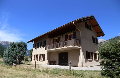 Chantemerle Ski Chalet | SERRE CHEVALIER 1350: CHALET NEAR THE SLOPES, 100 M2