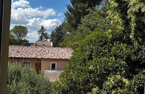Font d'Irac House | She's got it all! A stone's throw from Avignon and the TGV train station