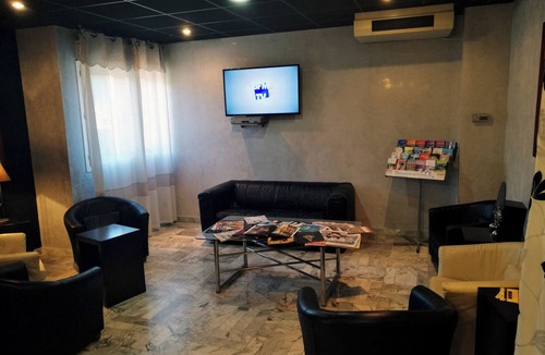 Sud Hotel | Silent Modern Retreat 1.2 mi to Musee Granet: Great for Culture Sightseeing