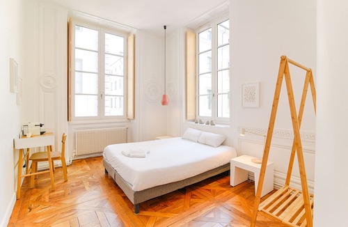 Griffon - Royale Hostel | Slo Lyon les Pentes