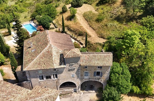 Balazuc Cottage | South Ardèche in Balazuc, listed site, Les Faysses self-catering gîte with charm and character