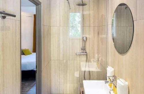 Arles Hotel | SOWELL HOTELS L'Olivier* - Comfort 2 Person Room