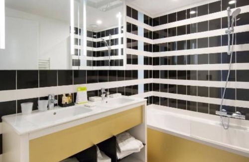 Mougins Hotel | Spacious 2BR Duplex overlooking Green Parklands | Unwind in the Onsite Sauna