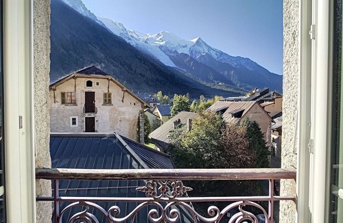 Chamonix City Centre Apartment | Spacious apartment in Chamonix, 8 pers, elevator