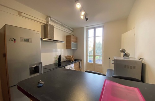 Nevers Condo | Spacious apartment 200m from the station and the Loire, with private garden