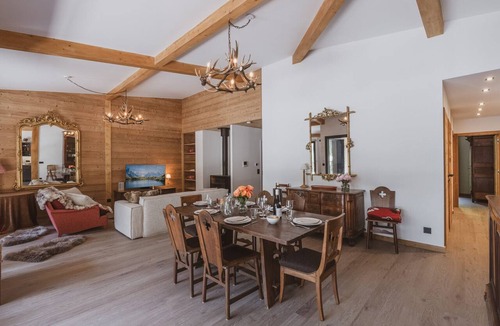 Argentiere Apartment | Spacious penthouse with mountain view - 8 guests