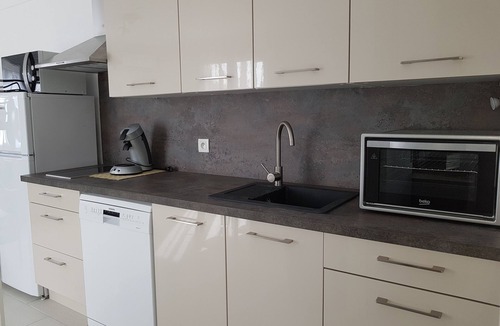 Saint-Aygulf Apartment | St-Aygulf -T2- rdj with terrace, air conditioning, parking, quiet, center 400m, beach 700m