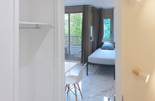 Juan-les-Pins Apartment | Studio 102 Bord de mer Résidence Graziella