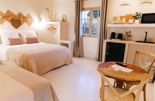 Biot Hotel | Studio ALOHA