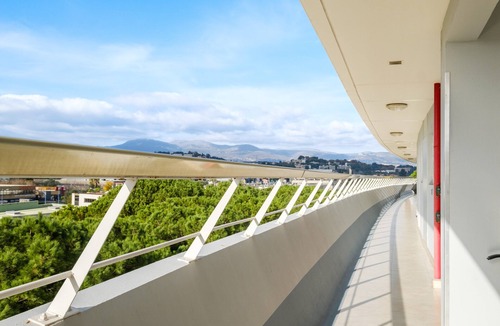 Villeneuve Loubet Beach Apartment | Studio Apartment '4p Blacon Vue Mer - Parking' with Balcony