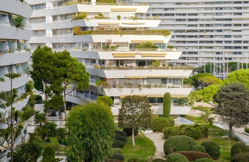 Villeneuve Loubet Beach Apartment | Studio Apartment '4p Blacon Vue Mer - Parking' with Balcony