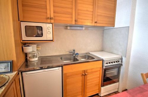 Morzine Apartment | Studio avec balcon exposé sud-ouest, parking et animaux admis à 300m du centre - FR-1-524-84