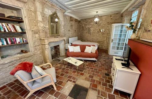 La Charite-sur-Loire Apartment | Studio Bardin