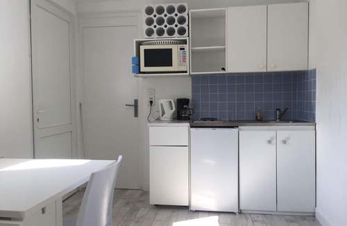 Seignosse Apartment | STUDIO CLIMATISE à Seignosse/Swimming pool, garden