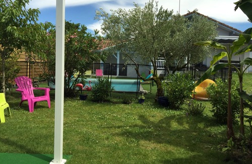Seignosse Apartment | STUDIO CLIMATISE à Seignosse/Swimming pool, garden