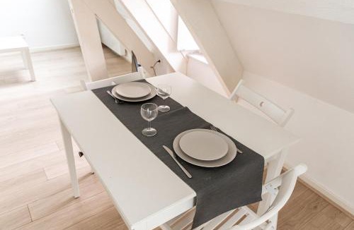 Dijon Centre Ville Apartment | Studio Hyper centre - Dans Hotel Particulier - Charles le Téméraire