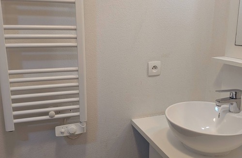 Bassins a Flot Apartment | Studio in the Bassin à flots district, at the foot of the streetcar!