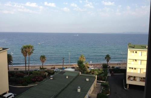 Le Lavandou Apartment | Studio lumineux au Lavandou - Vue mer - FR-1-308-81