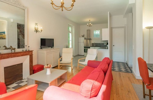 Saint-Palais-sur-Mer House | Stunning private villa for 10 people with WIFI, TV and terrace