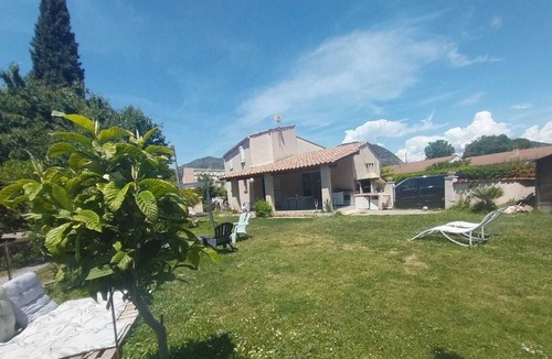 Digne-les-Bains Villa | Stunning Villa with Pool (available starting in mid-August) near a lake & Fond ADN