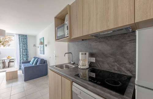 Rivedoux-Plage Apartment | Stylish Beachside Apartment