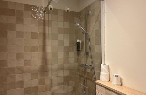 Sanary-sur-Mer Hotel | Stylish Double Room Near Coastal Walks and Marina Restaurants
