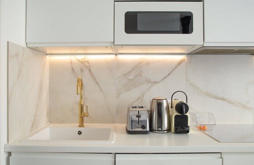 Quartier de l'Ecole-Militaire Apartment | Suite Pierre 28 - Cosy Apt in the Heart of Paris 7