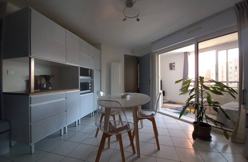 Sete Apartment | T1 36m² very well located at the Corniche, in seaside residence with swimming pool
