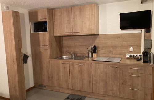 Venosc Apartment | T2 30 m2 6 pers, at the foot of the Super Venosc and Vallée Blanche gondolas