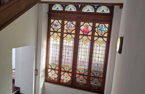 Jausiers Apartment | T3 apartment in castle with pool and WIFI, pets allowed, 6 people