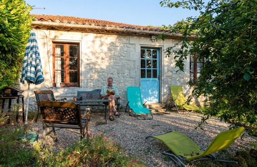 Juignac Cottage | Tennis court and pool, and amazing views.