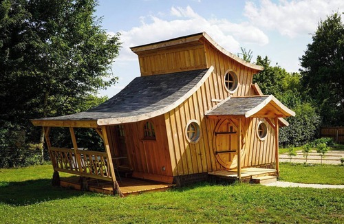 Fontenoy Cabin | The Hobbit House at the Crossroads